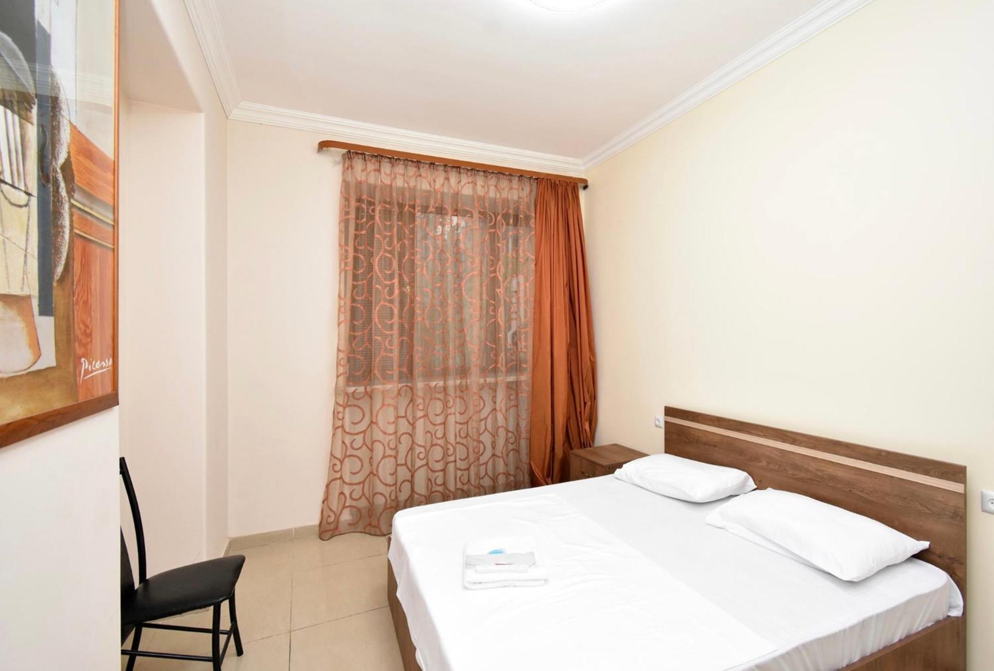Hotel Costa Yerevan Exterior photo