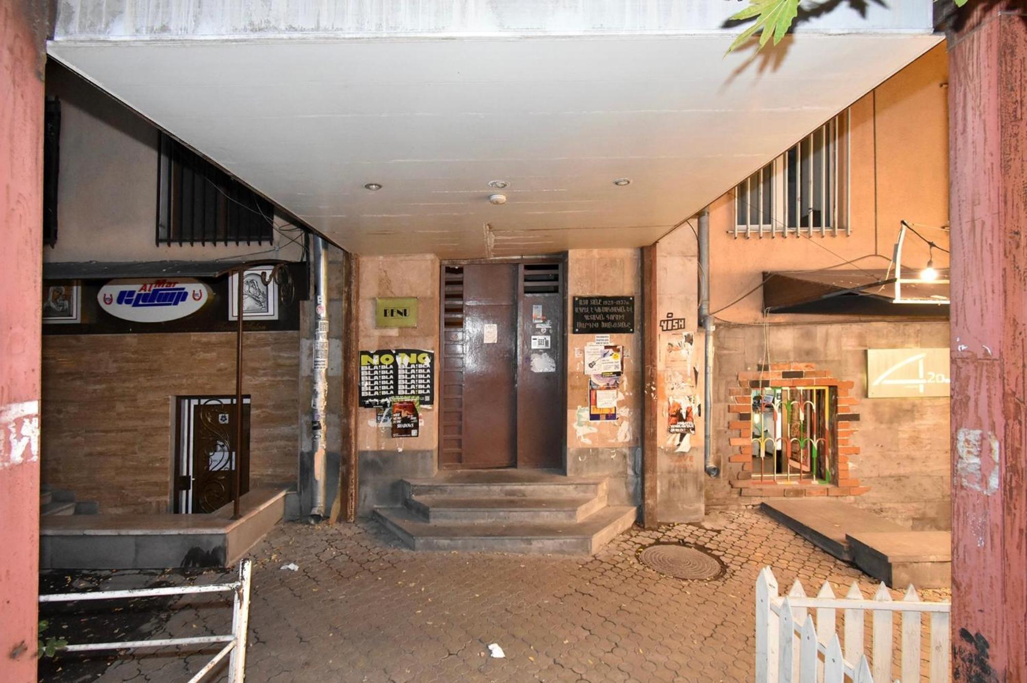 Hotel Costa Yerevan Exterior photo