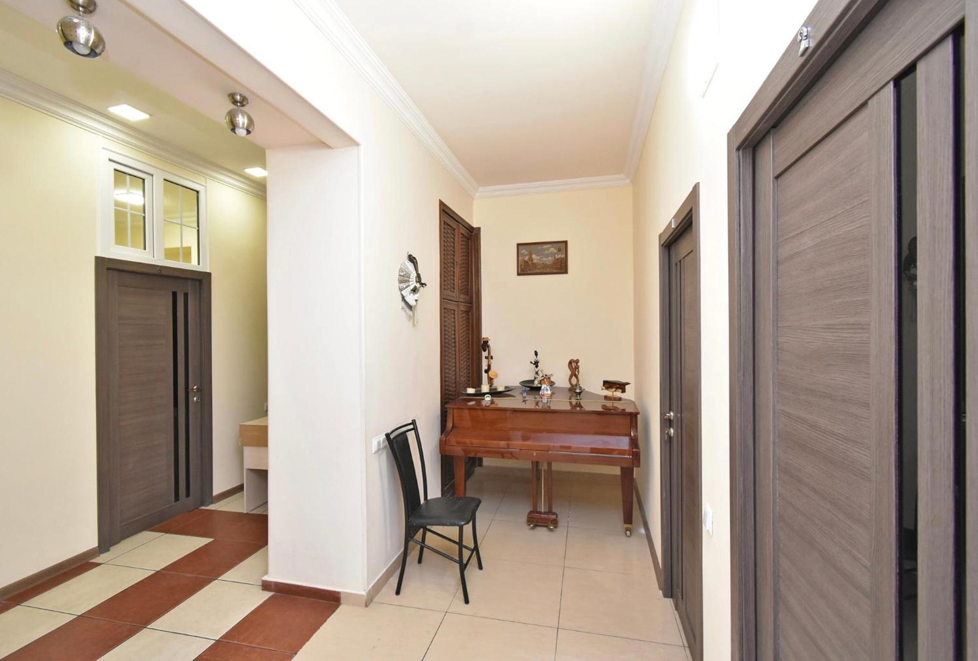 Hotel Costa Yerevan Exterior photo