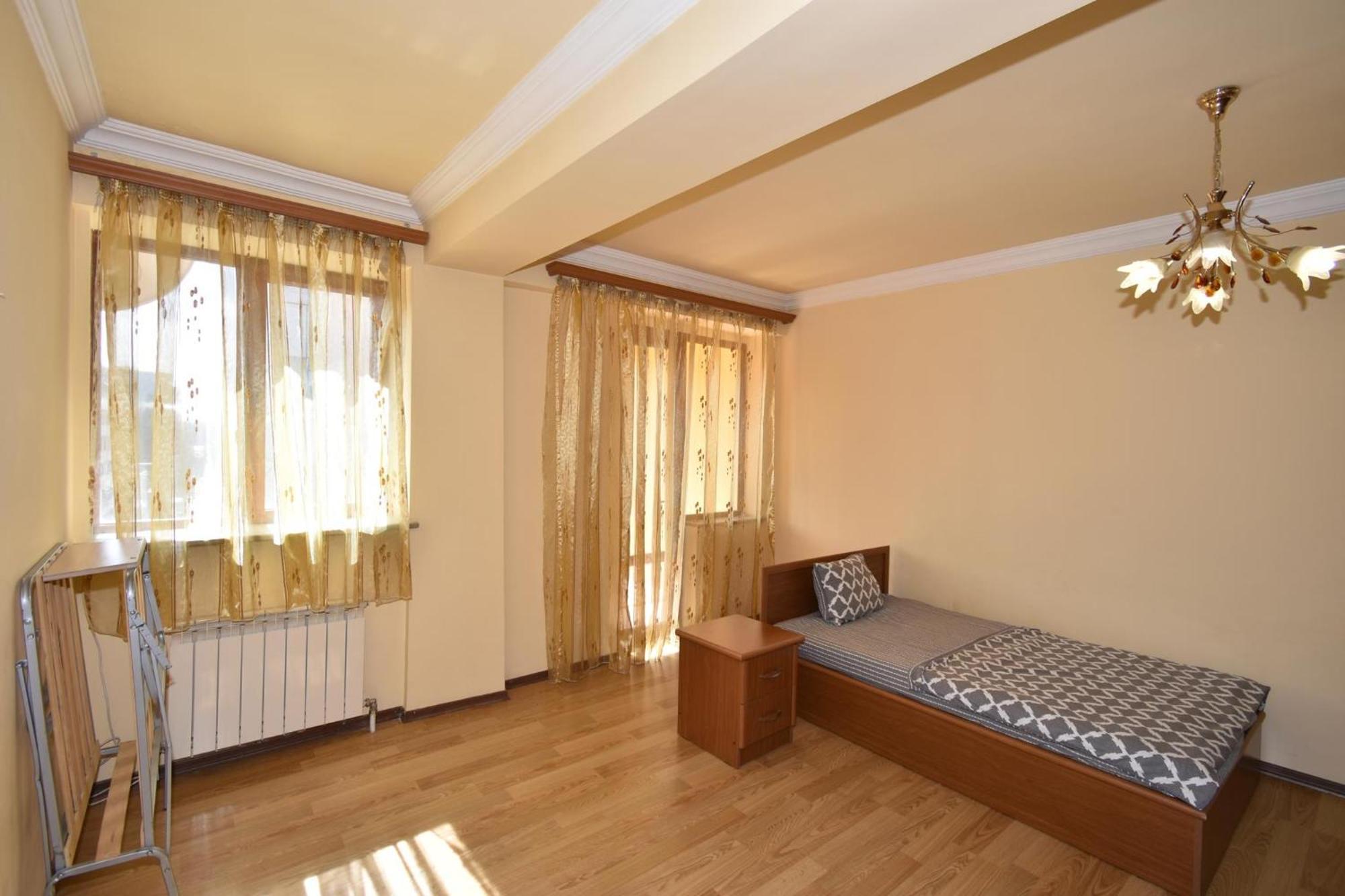 Hotel Costa Yerevan Exterior photo